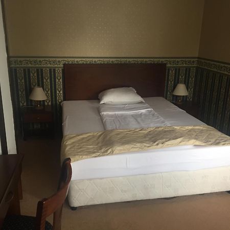Chateau Montagne Hotel Troyan Troyan  Esterno foto