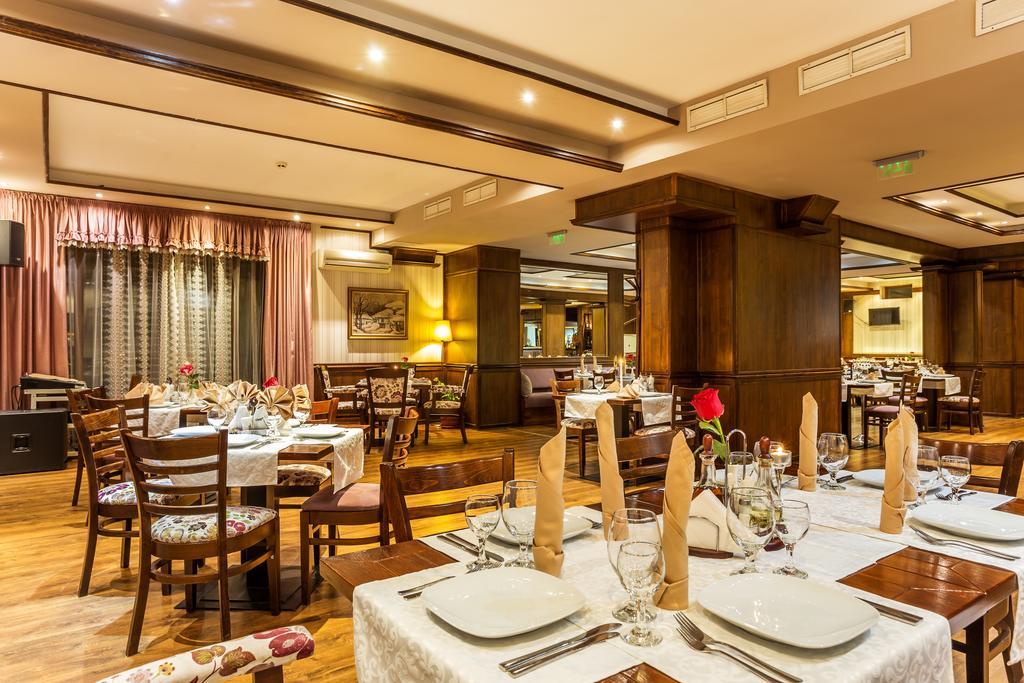 Chateau Montagne Hotel Troyan Troyan  Esterno foto
